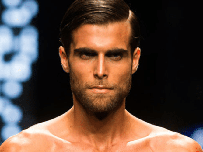 El hombre más guapo de España renuncia a su título para poder triunfar en el mundo de la moda