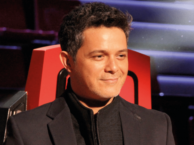 Alejandro Sanz, una botella de cerveza y un hospital: 10 leyendas urbanas (o no) de grandes famosos