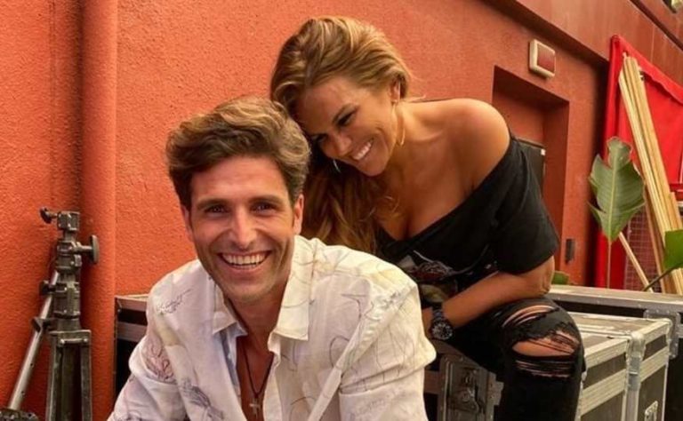 Marta López felicita a Efrén por su cumpleaños aunque dijera que no estaba enamorado de ella