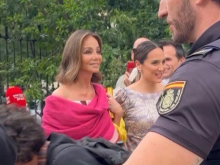 Las imágenes que no se vieron de los looks de Isabel Preysler, Tamara Falcó y Ana Boyer… ¡y escoltadas por la policía!