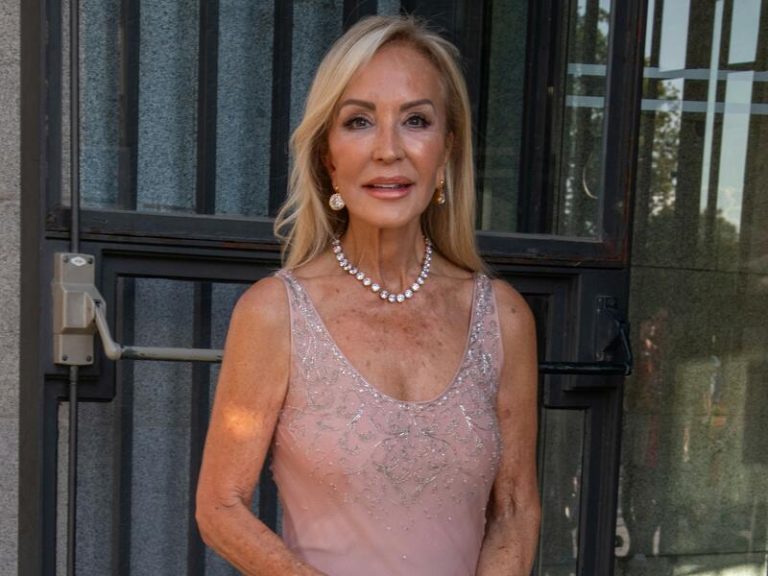 Carmen Lomana, «muerta de aburrimiento» con Isabel Preysler, hace una última intentona para continuar su ‘guerra’