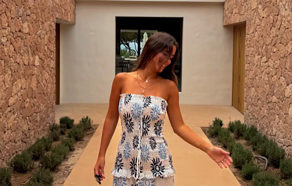 El fresquísimo vestido de María Pombo causa sensación en Formentera