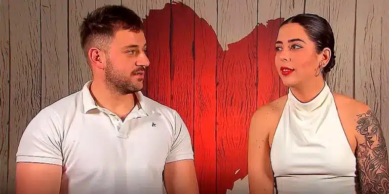 Agustín incendia su cita de First Dates con su mensaje picante a Vicky