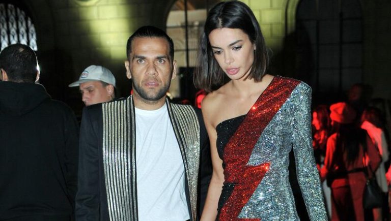 Joana Sanz y Dani Alves más unidos y felices que nunca a pesar de los haters