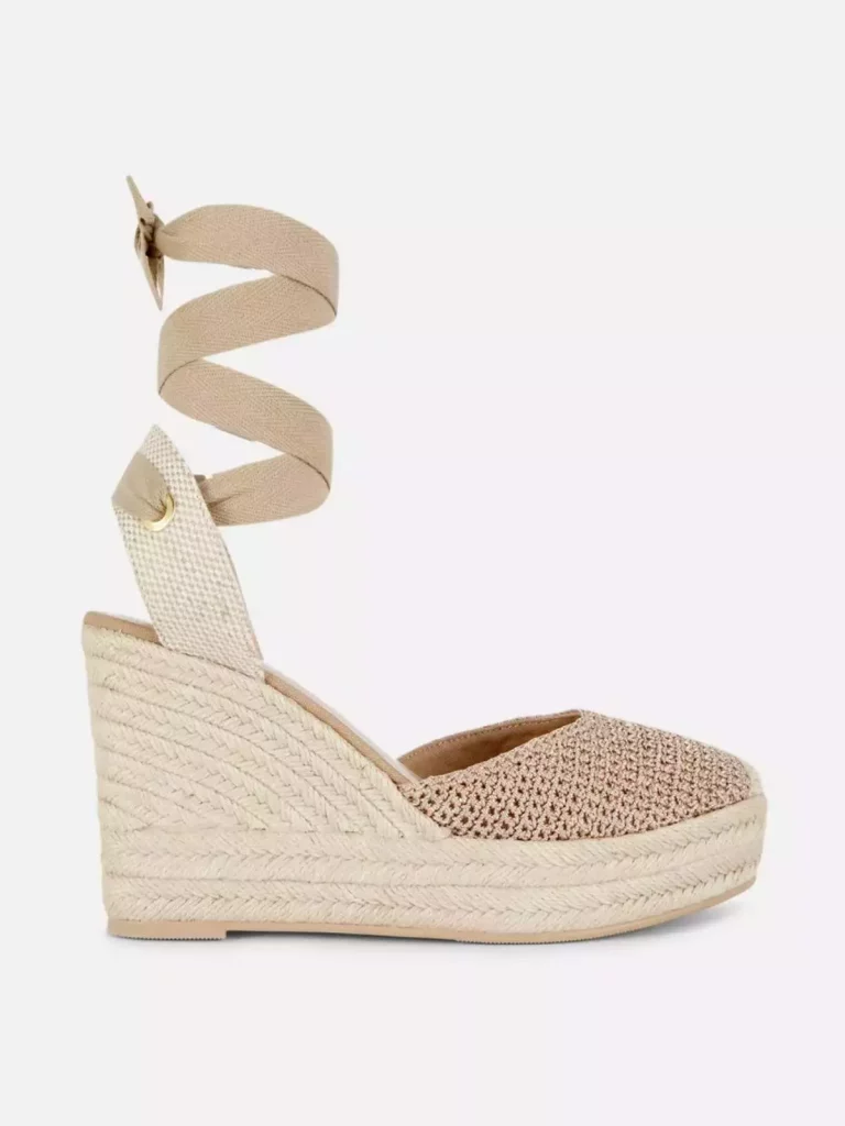 Paula Echevarría no se ha quitado estas sandalias de Primark en todo el verano