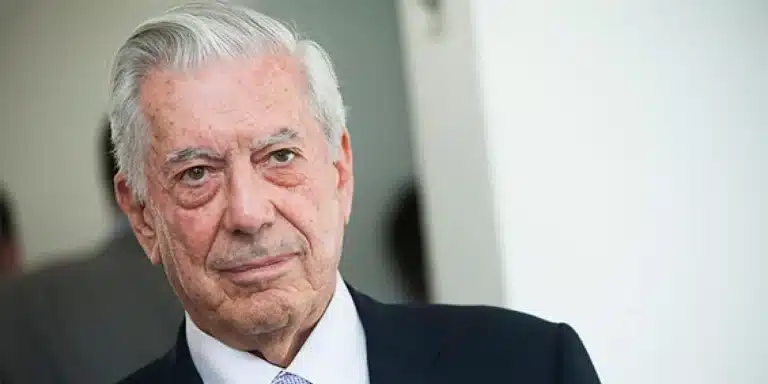 El hijo de Mario Vargas Llosa actualiza la salud de su padre