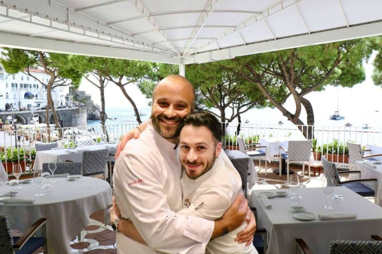 Los chefs Samuel Naveira y Alessandro Tormolino juntos en una exclusiva cena con CHATKA en Amalfi (Italia)